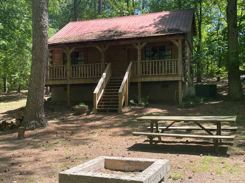 The Bear’s Den Cabin