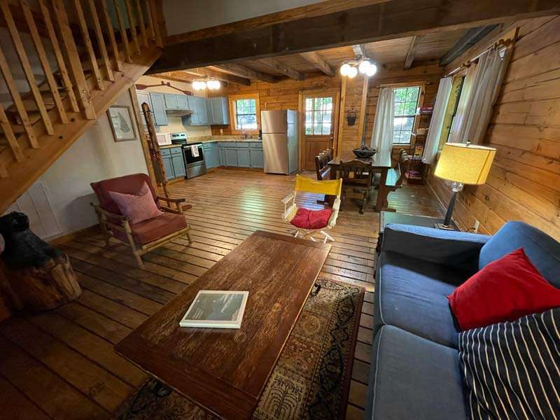 The Bear’s Den Cabin