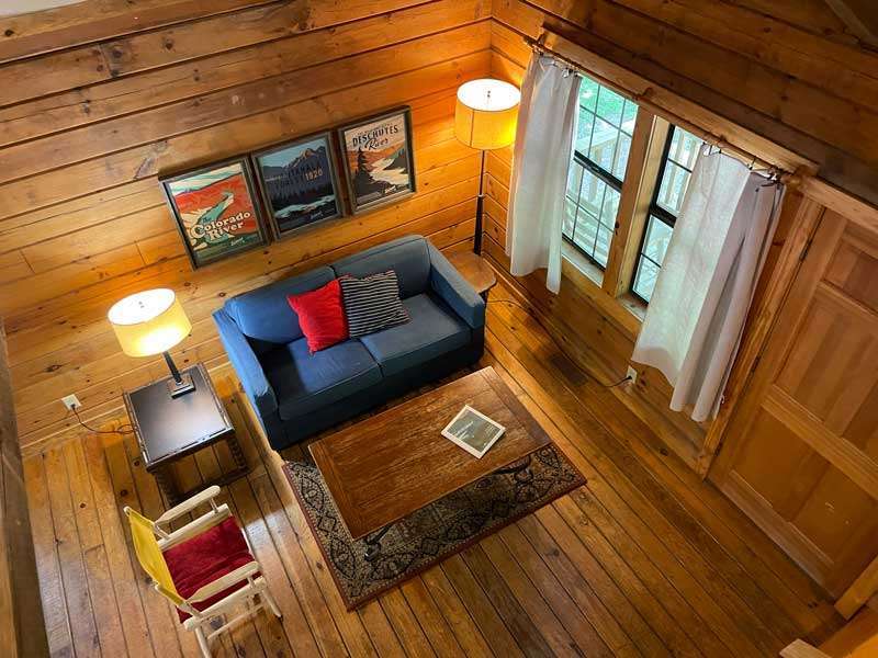 The Bear’s Den Cabin