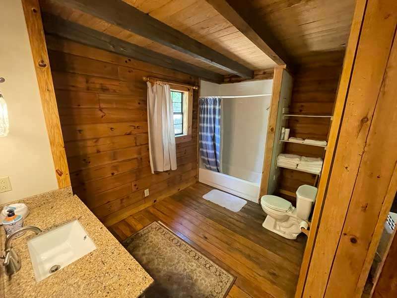 The Bear’s Den Cabin