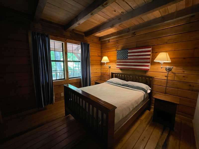 The Bear’s Den Cabin